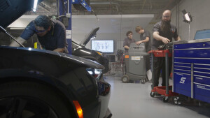 Students Enhancing Their Skills on General Motors Vehicles